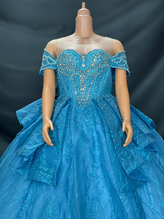 LIGHT BLUE WEDDING DRESS